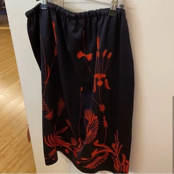 Dries Van Noten Mid Length Blue Skirt with beautiful Red Stitching